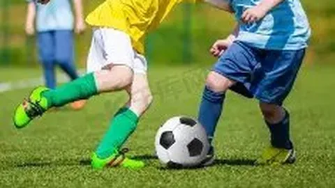 AFLW巅峰时刻：Roos全胜荣耀，Birch传奇诞生